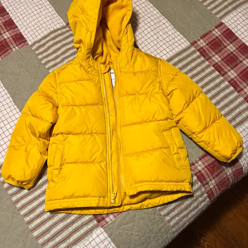 Old Navy Toddler Bright Yellow Puffer Jacket size 3T